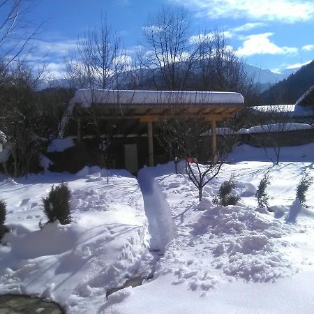 Villa Lilia Aprilzi Exterior foto