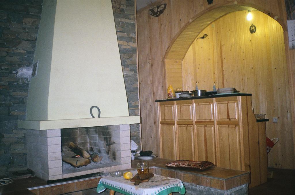 Villa Lilia Aprilzi Exterior foto