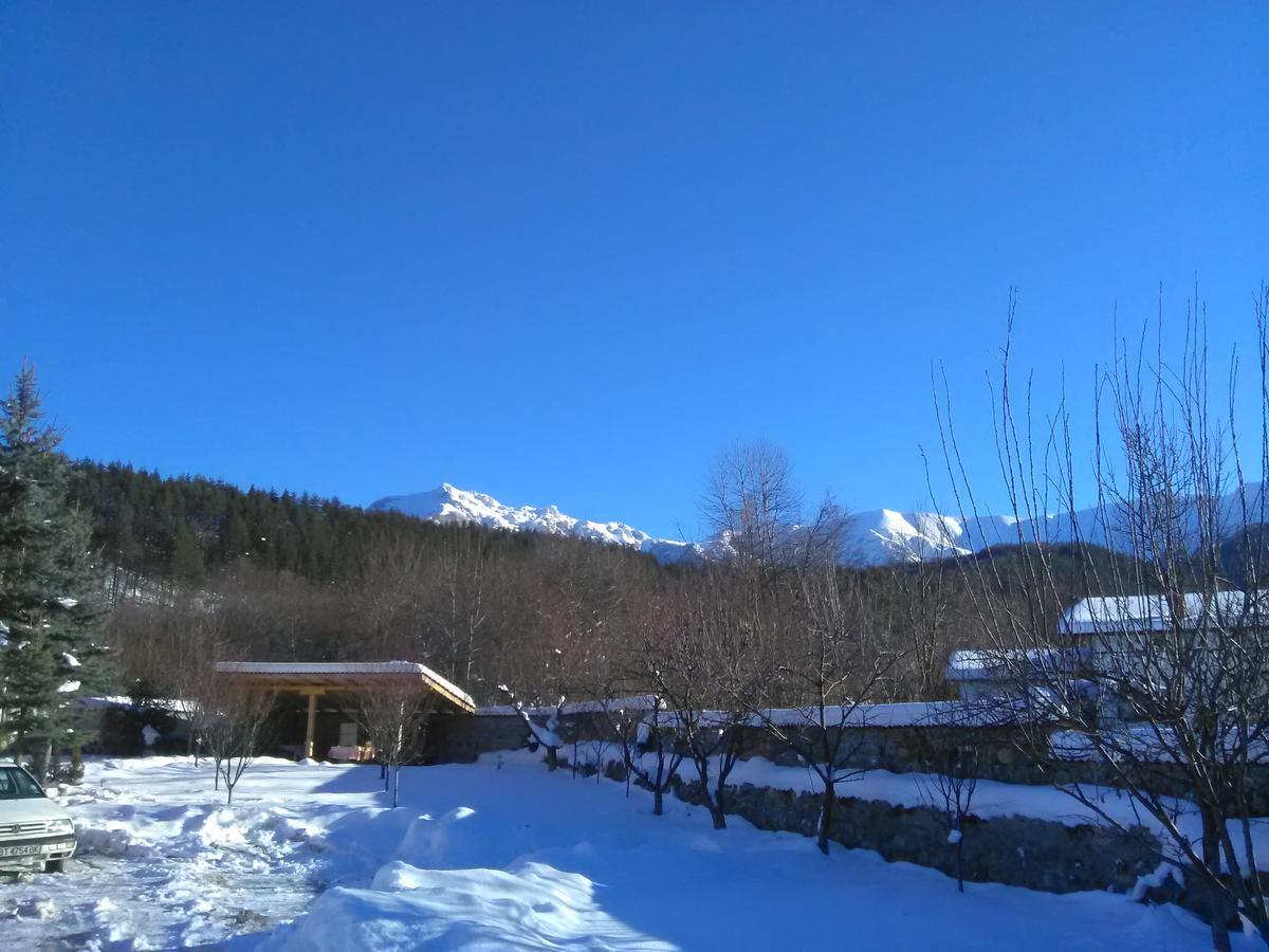 Villa Lilia Aprilzi Exterior foto
